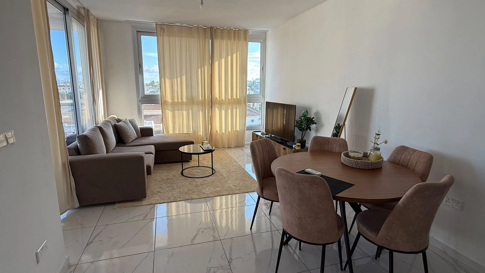 2 Bedroom Apartment for Rent in Kamares, Larnaca District