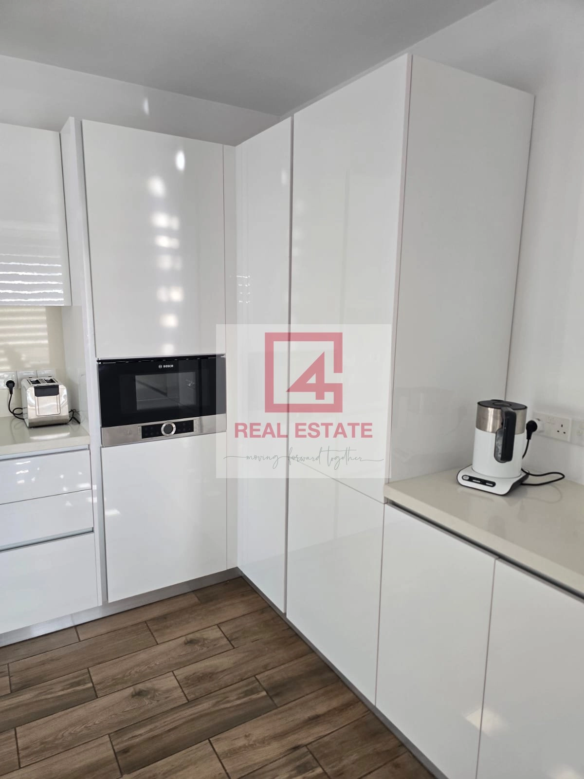 4 Bedroom Apartment for Rent