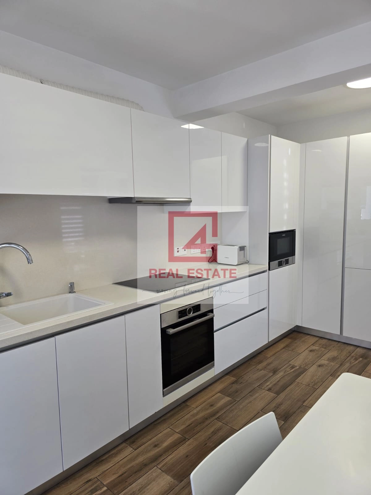 4 Bedroom Apartment for Rent