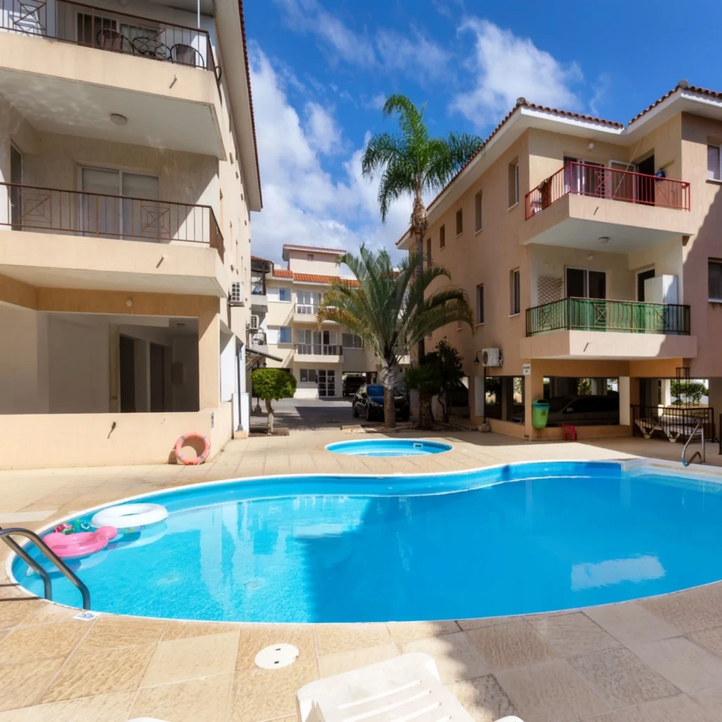 3 Bedroom Apartment for Sale in Chlorakas, Paphos District