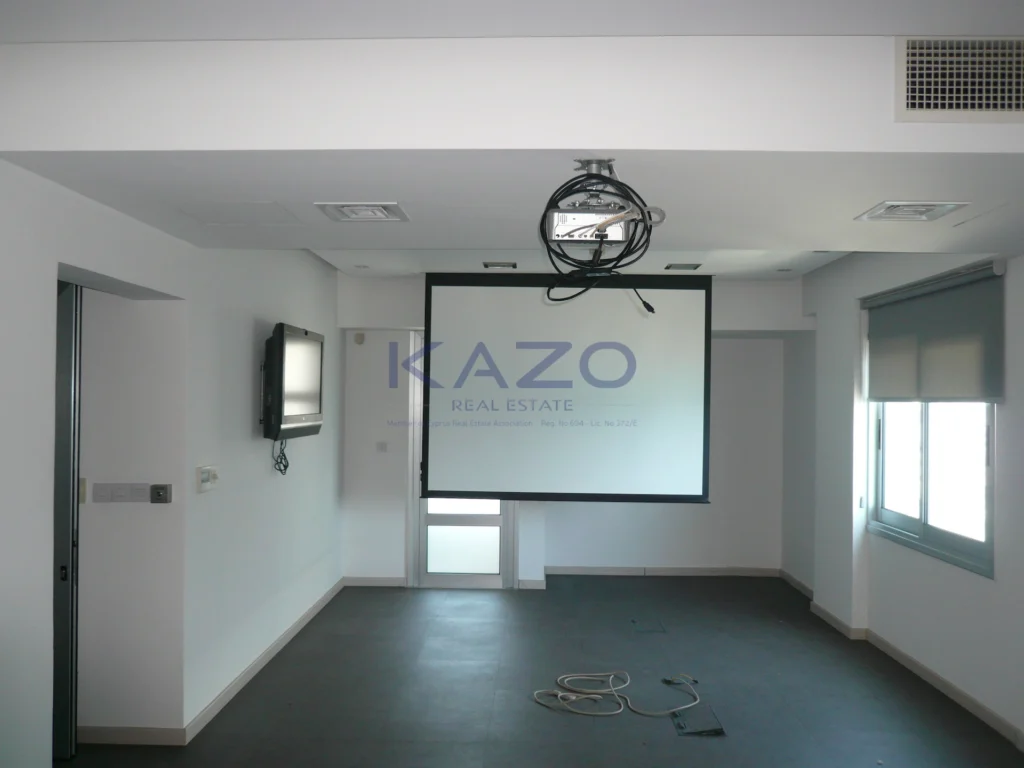 170m² Office for Rent in Agia Triada, Limassol District