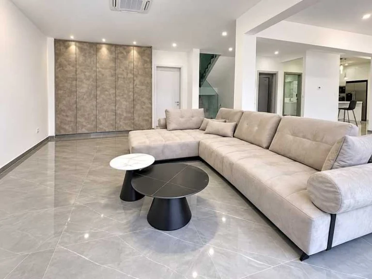 5 Bedroom House for Rent in Agios Tychonas, Limassol District