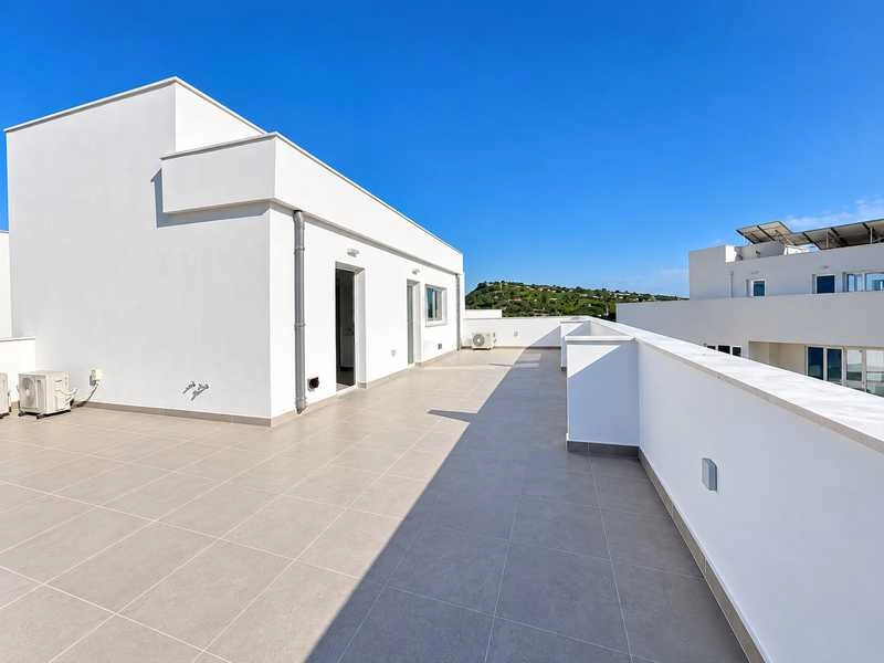 5 Bedroom House for Rent in Agios Tychonas, Limassol District