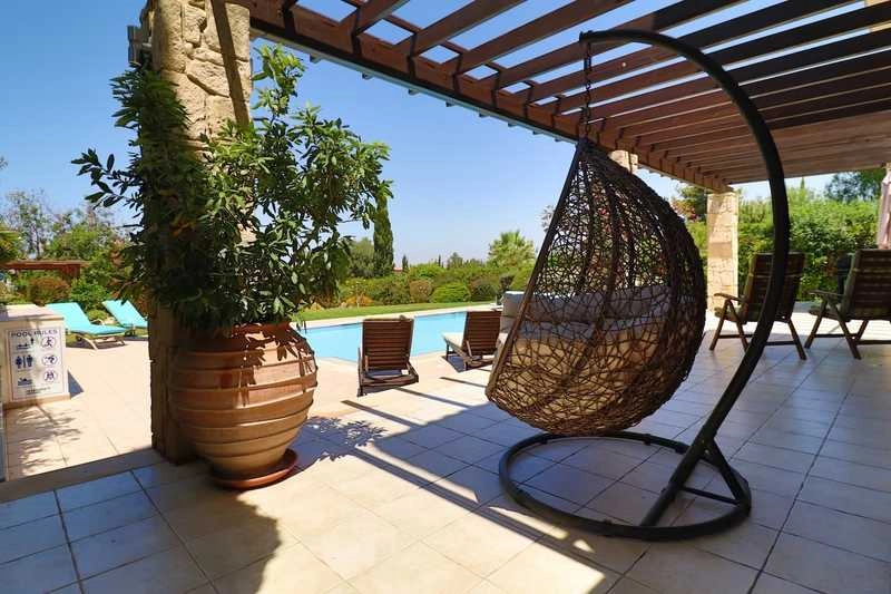 4 Bedroom House for Sale in Kouklia Pafou, Paphos District