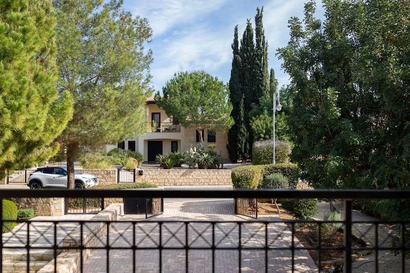 4 Bedroom House for Sale in Kouklia Pafou, Paphos District