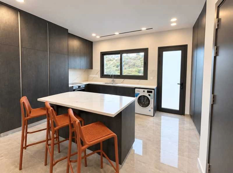 3 Bedroom Apartment for Rent in Germasogeia, Limassol District