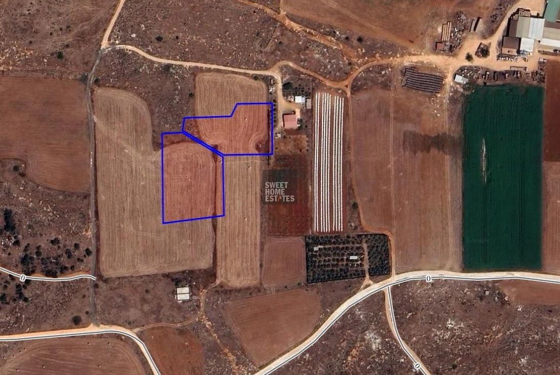 7,458m² Plot for Sale in Liopetri, Famagusta District