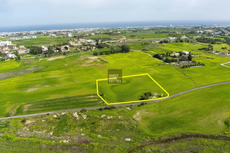 5,221m² Plot for Sale in Paralimni, Famagusta District