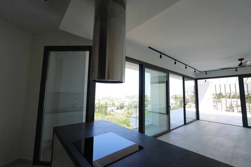 2 Bedroom Apartment for Sale in Paphos – Universal