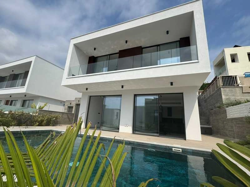 3 Bedroom House for Sale in Chlorakas, Paphos District