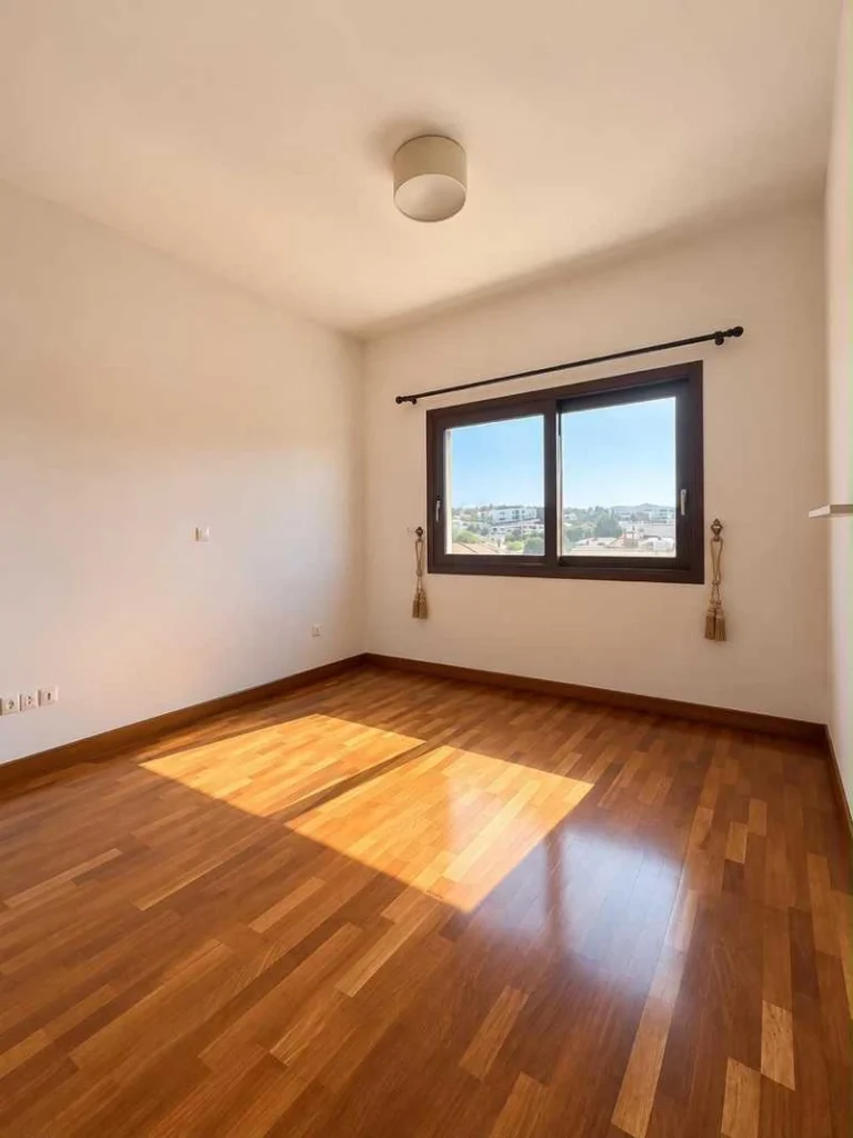 5 Bedroom House for Sale in Limassol – Agios Athanasios