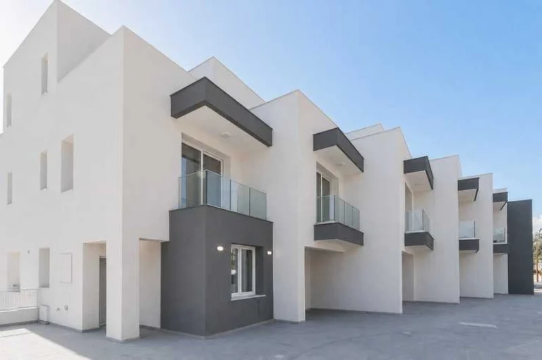 4 Bedroom House for Sale in Agios Tychonas, Limassol District
