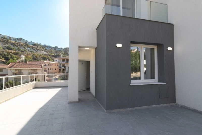 4 Bedroom House for Sale in Agios Tychonas, Limassol District