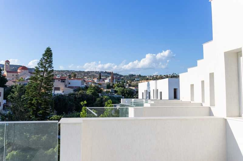 4 Bedroom House for Sale in Agios Tychonas, Limassol District