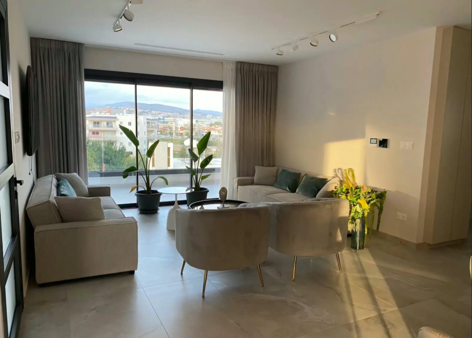 3 Bedroom Apartment for Rent in Limassol – Mesa Geitonia