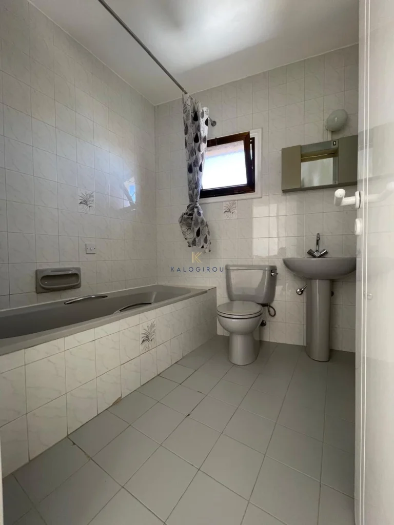 510m² Building for Rent in Oroklini, Larnaca District