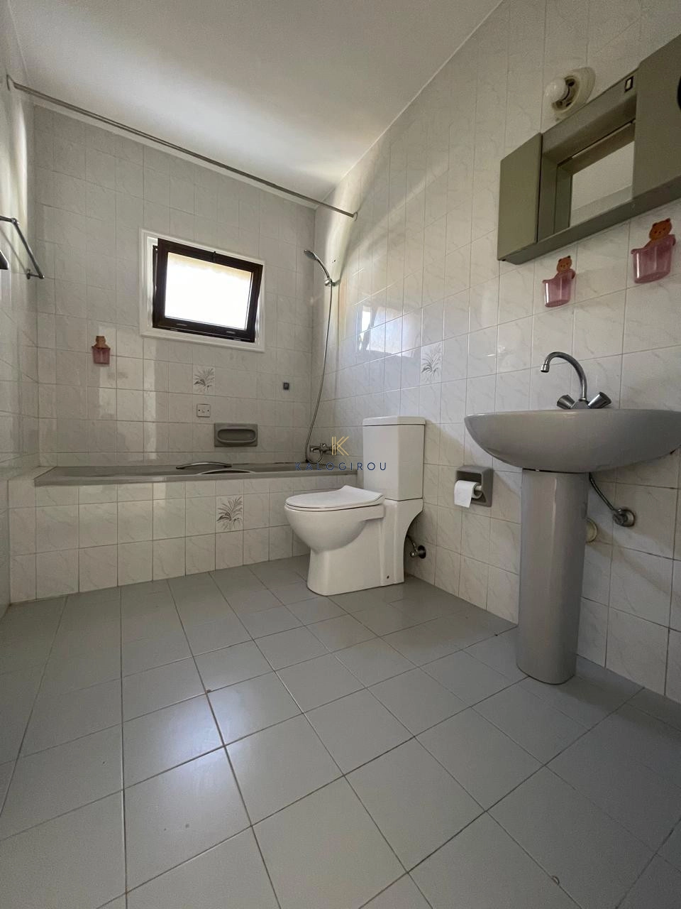 2 Bedroom Apartment for Rent in Oroklini, Larnaca District