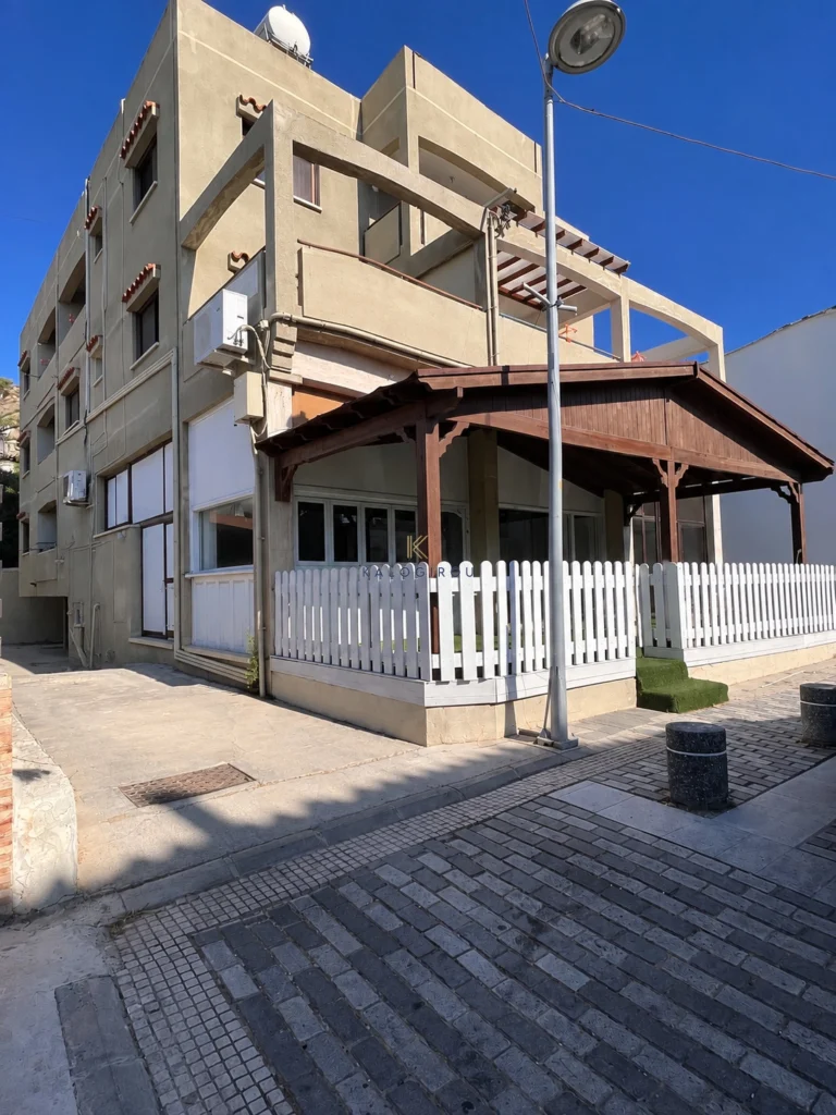 50m² Commercial for Rent in Oroklini, Larnaca District