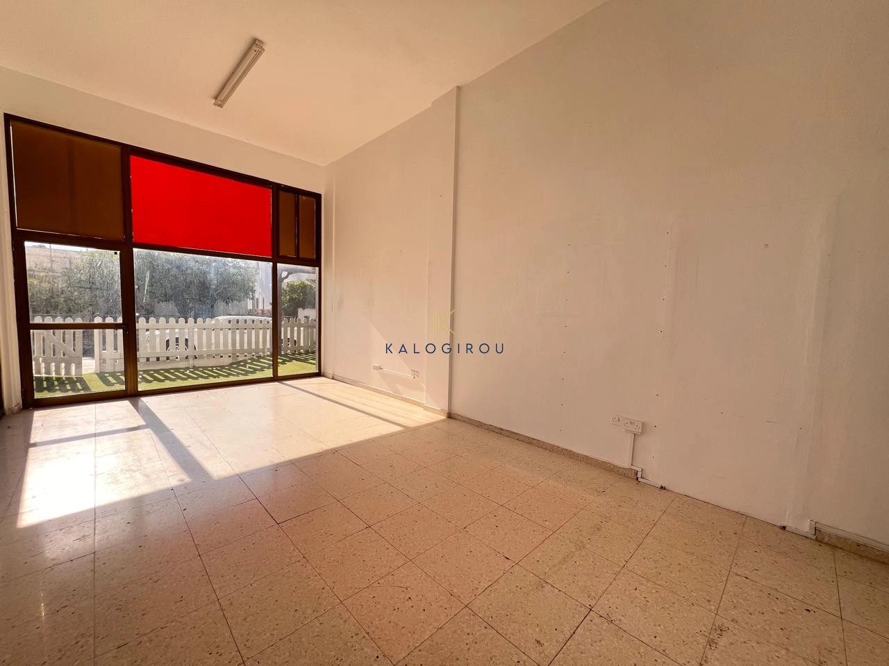 50m² Commercial for Rent in Oroklini, Larnaca District