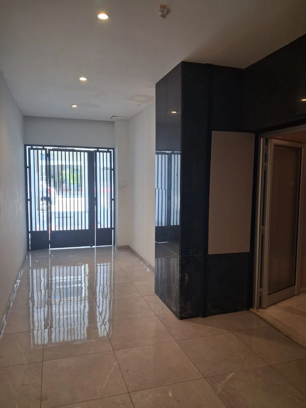 170m² Office for Rent in Agia Triada, Limassol District