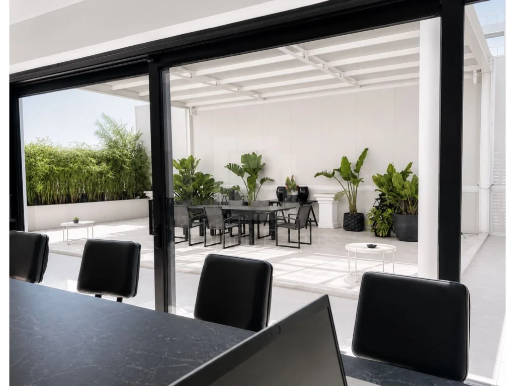 200m² Office for Rent in Limassol District