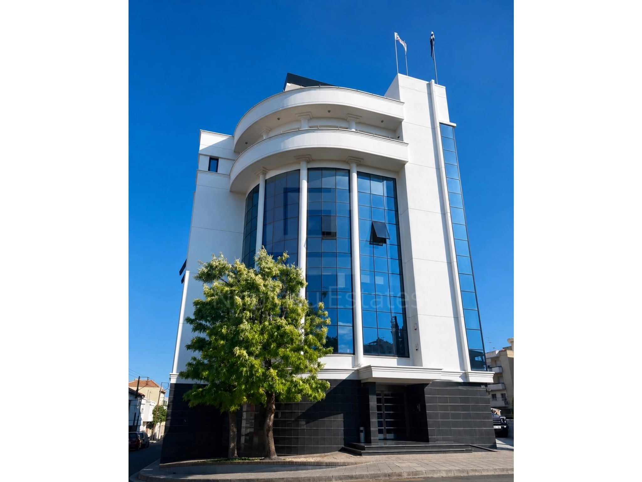 200m² Office for Rent in Limassol District