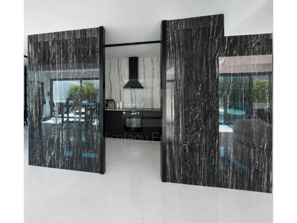 200m² Office for Rent in Limassol District