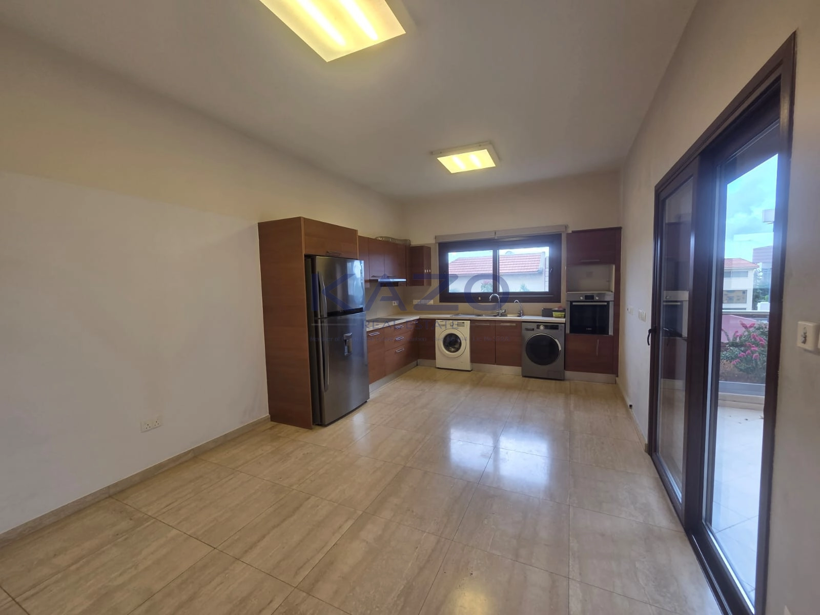 5 Bedroom House for Sale in Limassol – Agios Athanasios