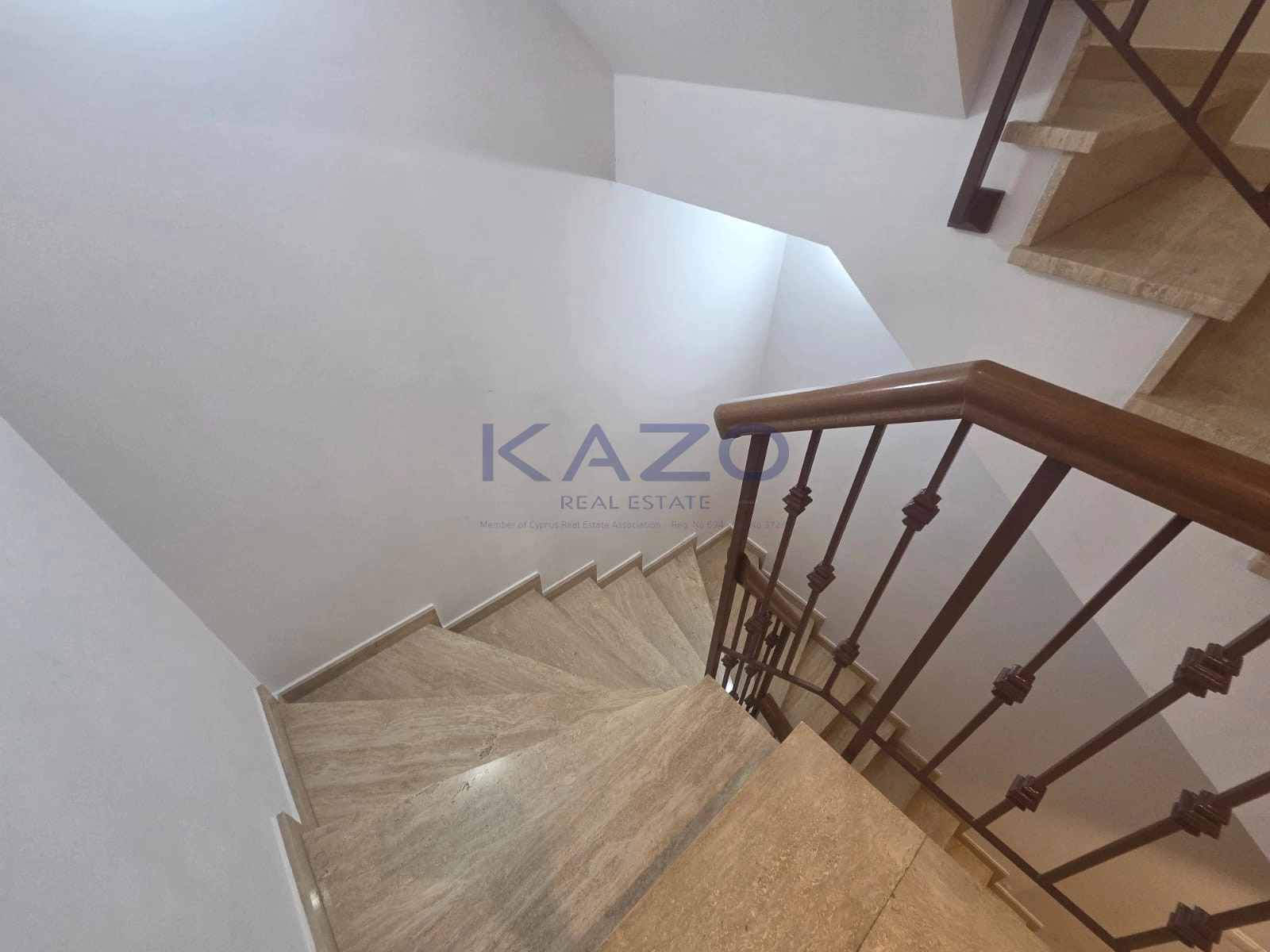 5 Bedroom House for Sale in Limassol – Agios Athanasios