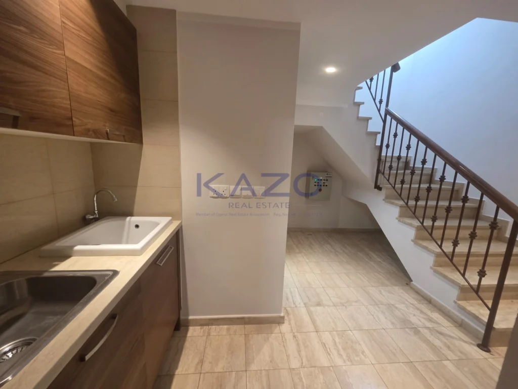 5 Bedroom House for Sale in Limassol – Agios Athanasios