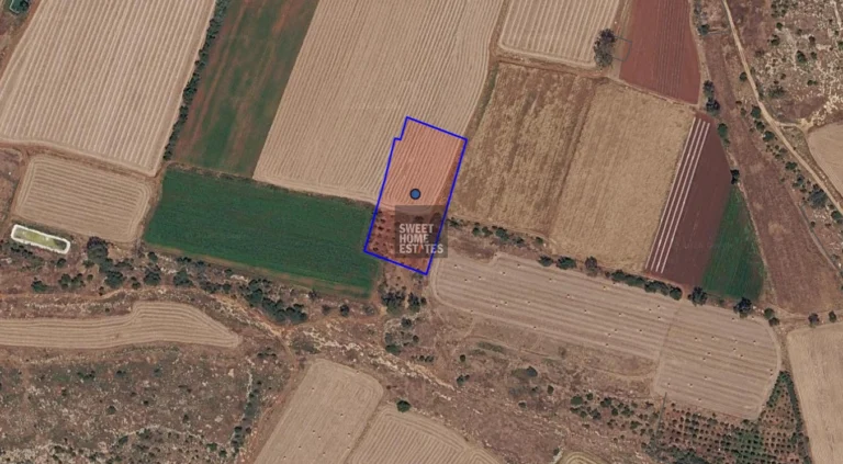 5,839m² Plot for Sale in Liopetri, Famagusta District