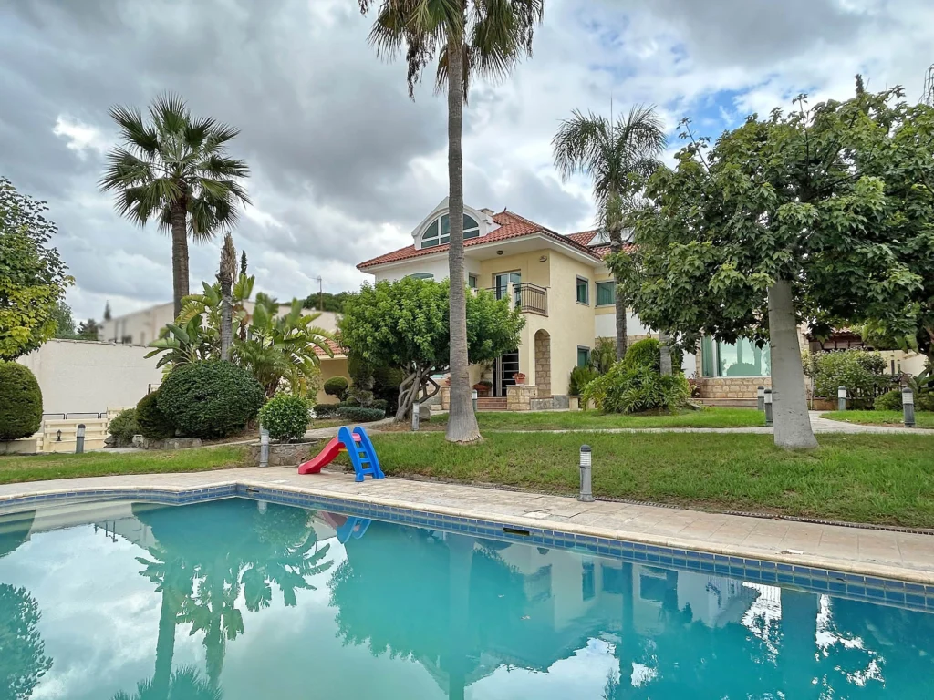 4 Bedroom House for Sale in Limassol – Agios Athanasios