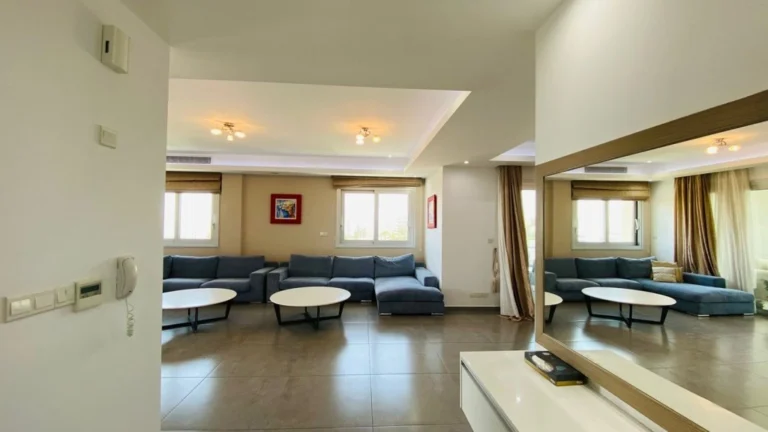 4 Bedroom Apartment for Rent in Limassol District