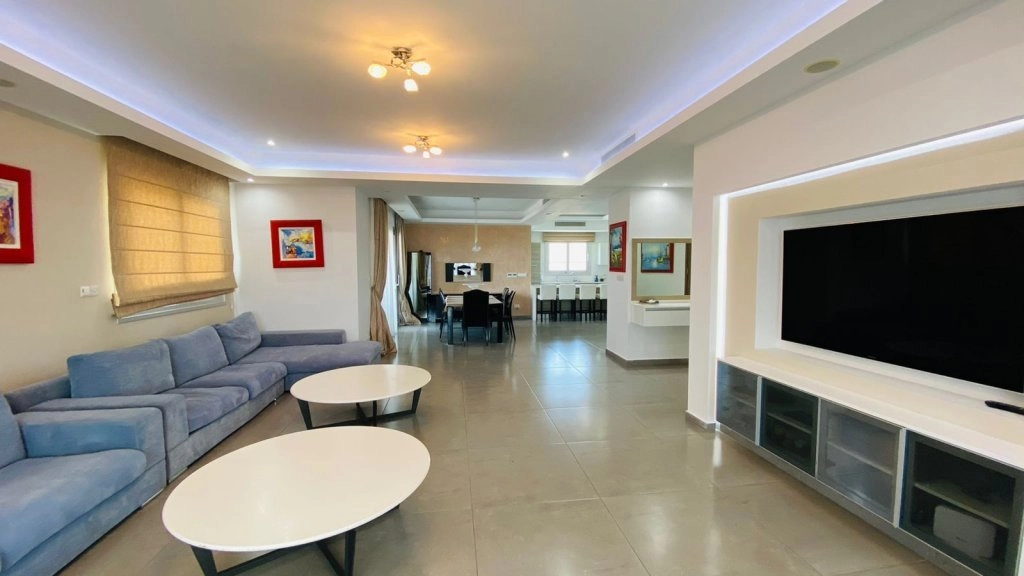 4 Bedroom Apartment for Rent in Limassol District