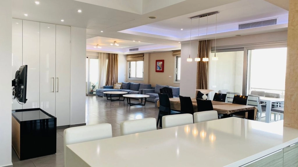 4 Bedroom Apartment for Rent in Limassol District