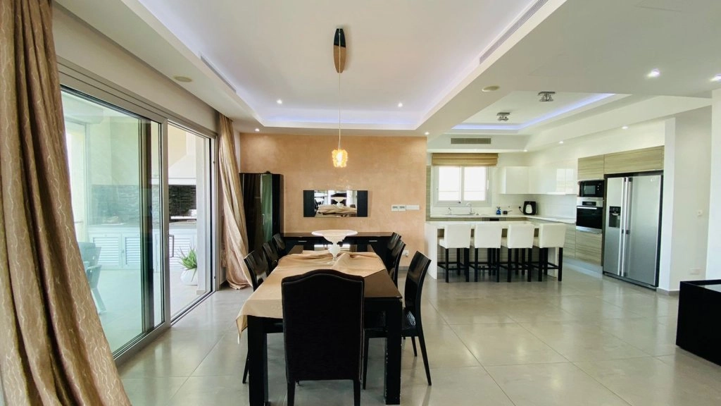 4 Bedroom Apartment for Rent in Limassol District