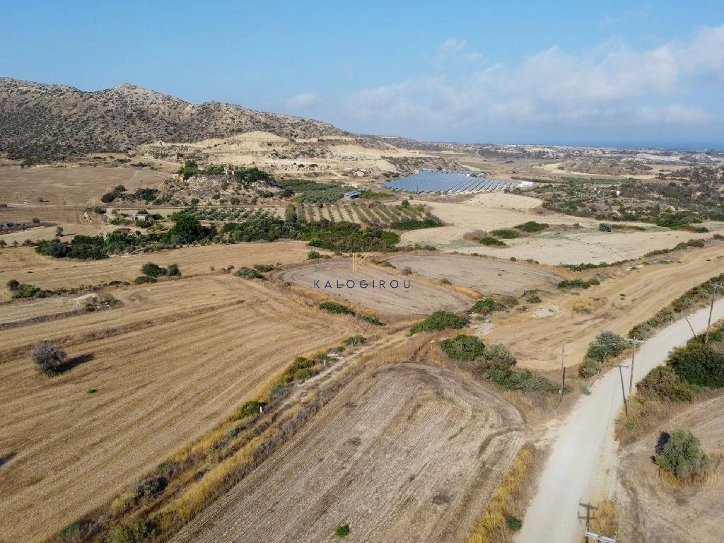 10,153m² Plot for Sale in Maroni, Larnaca District