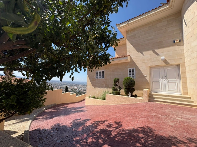 4 Bedroom House for Sale in Pegeia, Paphos District