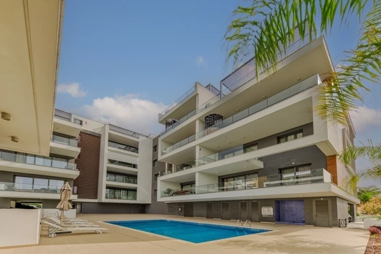 2 Bedroom Apartment for Rent in Germasogeia, Limassol District