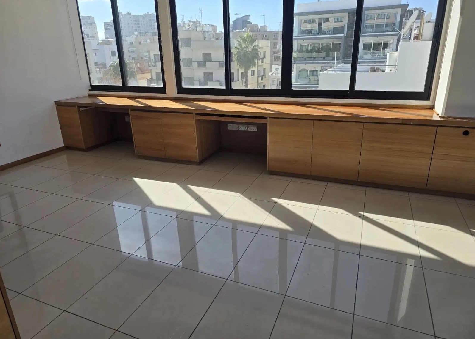 254m² Office for Rent in Agioi Omologites, Nicosia District