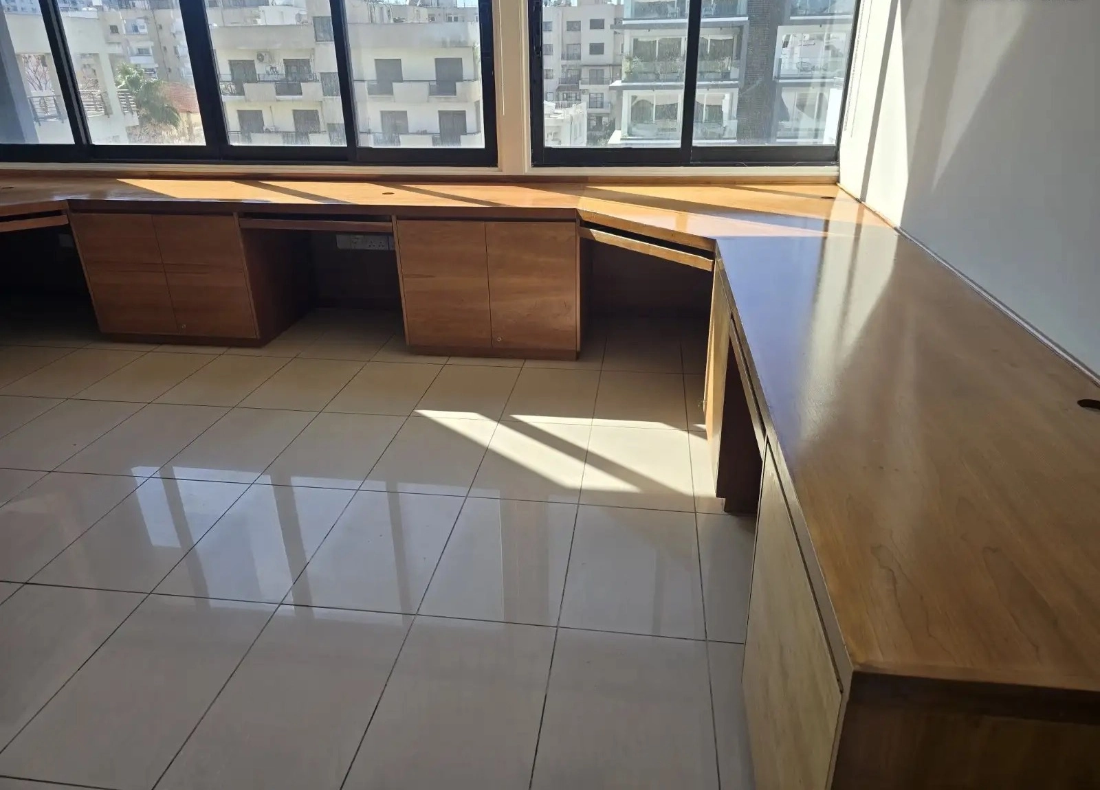 254m² Office for Rent in Agioi Omologites, Nicosia District