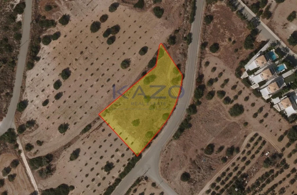 3,520m² Plot for Sale in Pentakomo, Limassol District