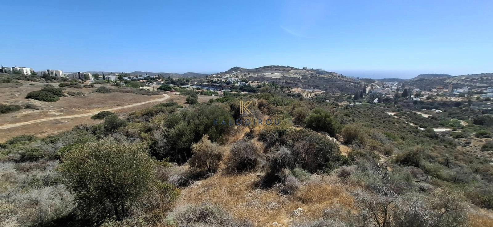 6,033m² Plot for Sale in Agios Tychonas, Limassol District