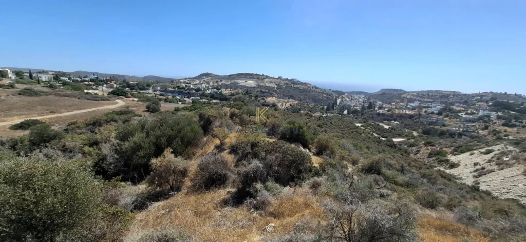 6,033m² Plot for Sale in Agios Tychonas, Limassol District