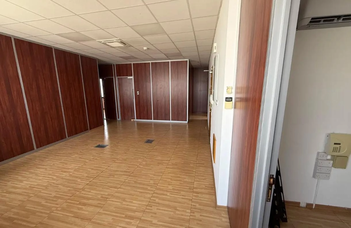 152m² Office for Rent in Strovolos – Acropolis, Nicosia District