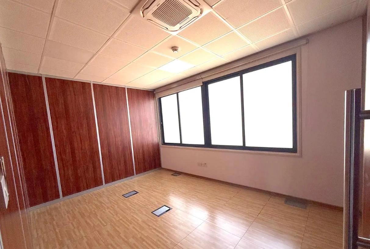 152m² Office for Rent in Strovolos – Acropolis, Nicosia District