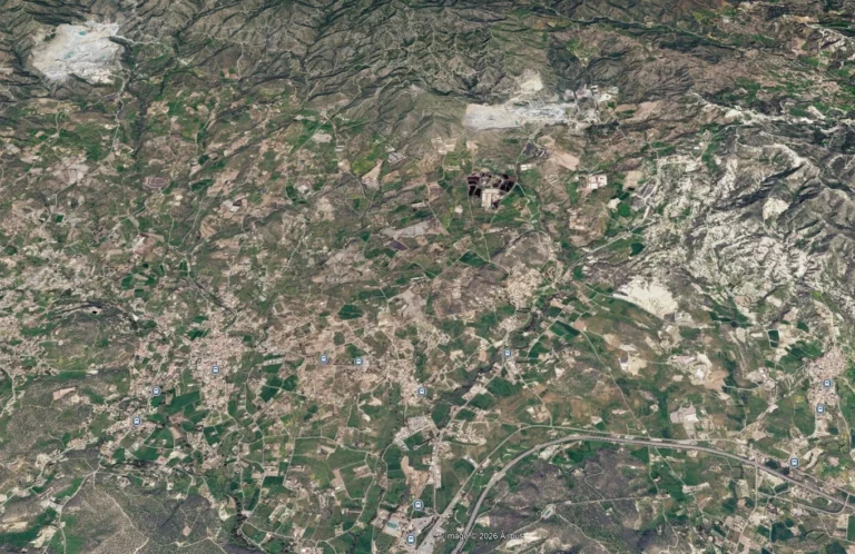 14,138m² Plot for Sale in Monagroulli, Limassol District