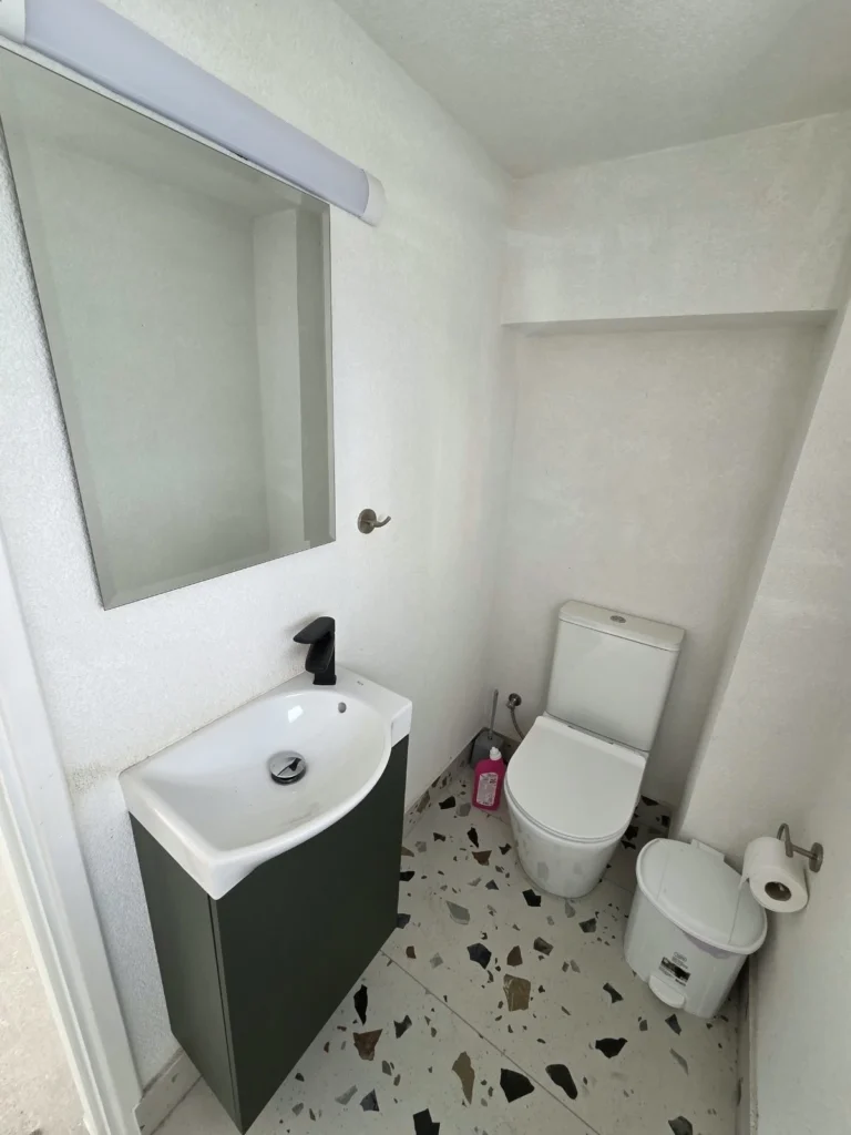 150m² Office for Rent in Limassol District