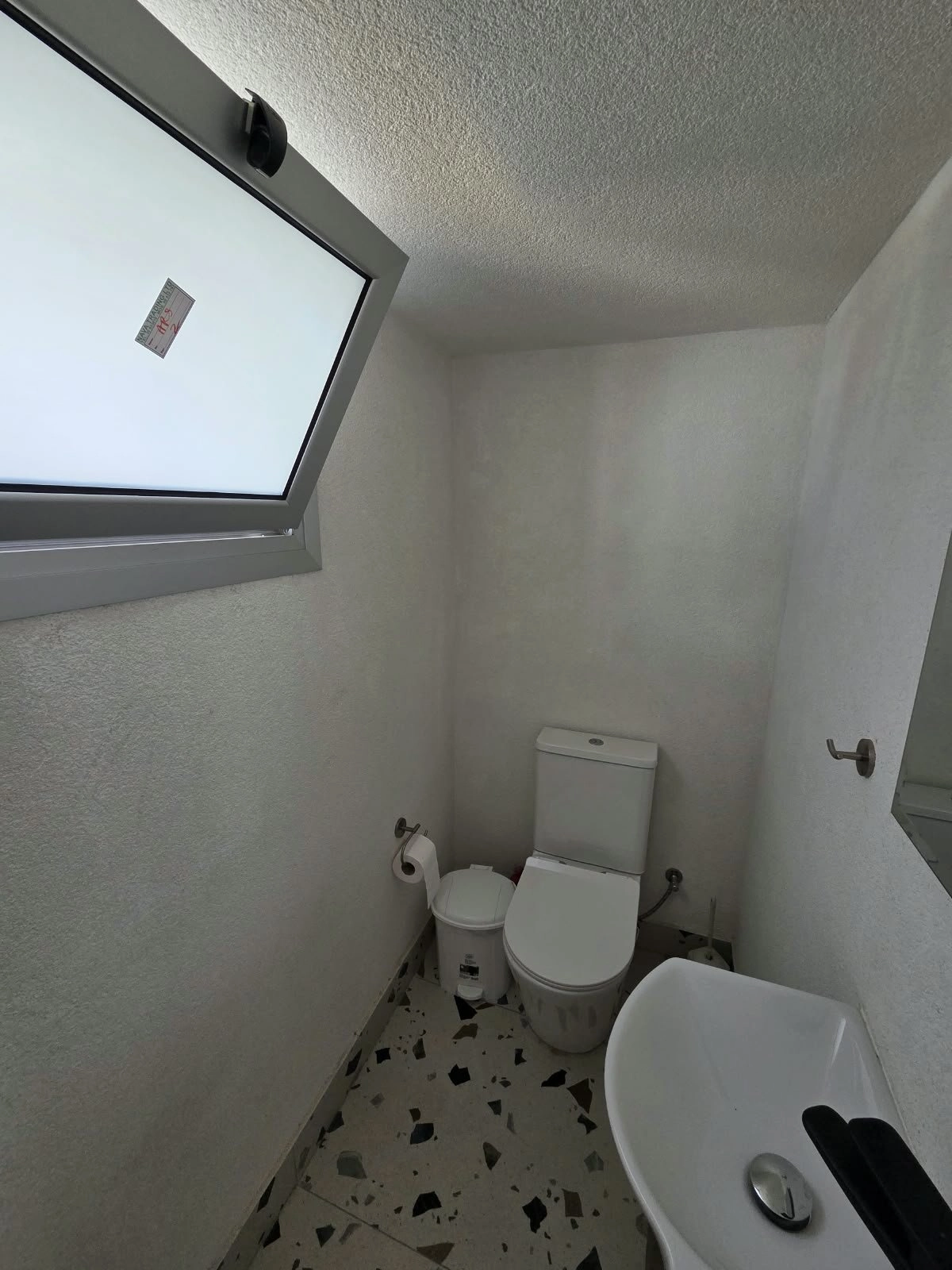 150m² Office for Rent in Limassol District