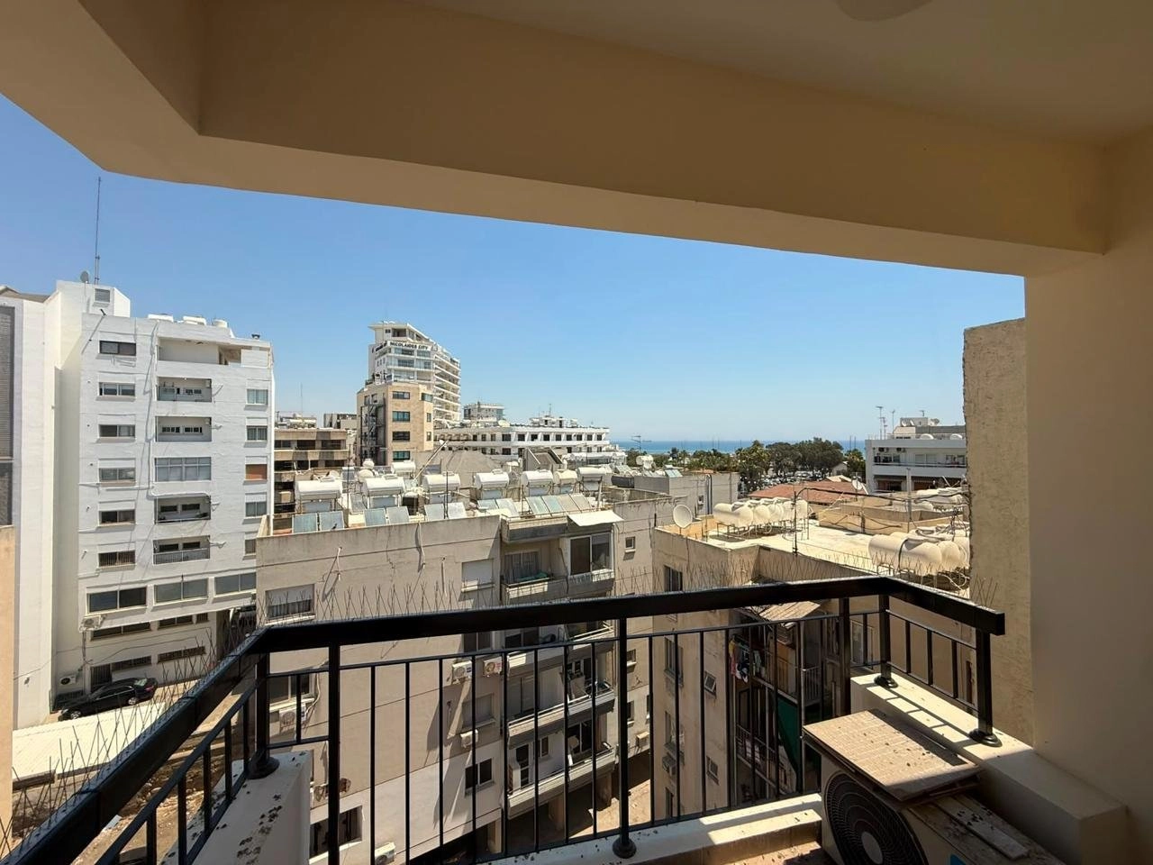 3 Bedroom Apartment for Rent in Larnaca – Finikoudes